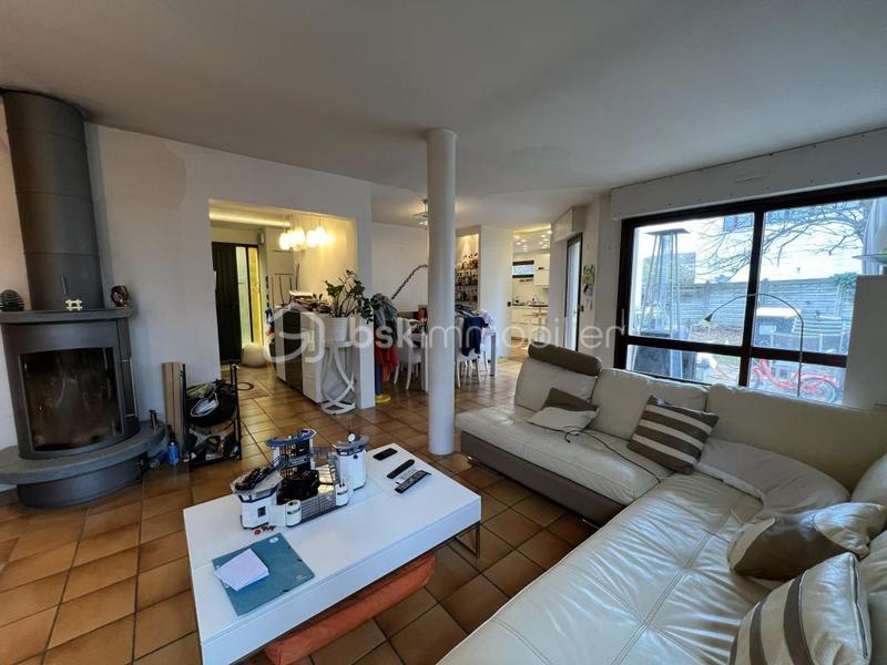 Maison traditionnelle - 105 m² - 5 pièces