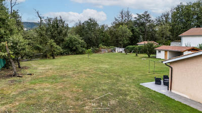 Maison - 215 m² - 7 pièces