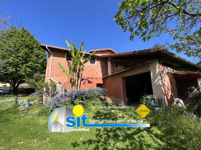 Maison - 230 m² - 8 pièces