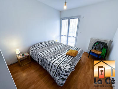 Appartement - 85 m² - 3 pièces