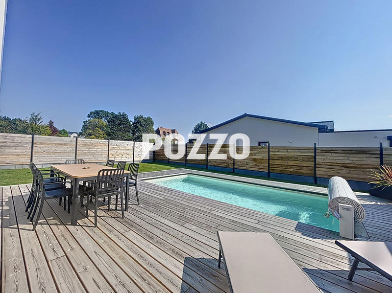 Maison - 140 m² - 6 pièces