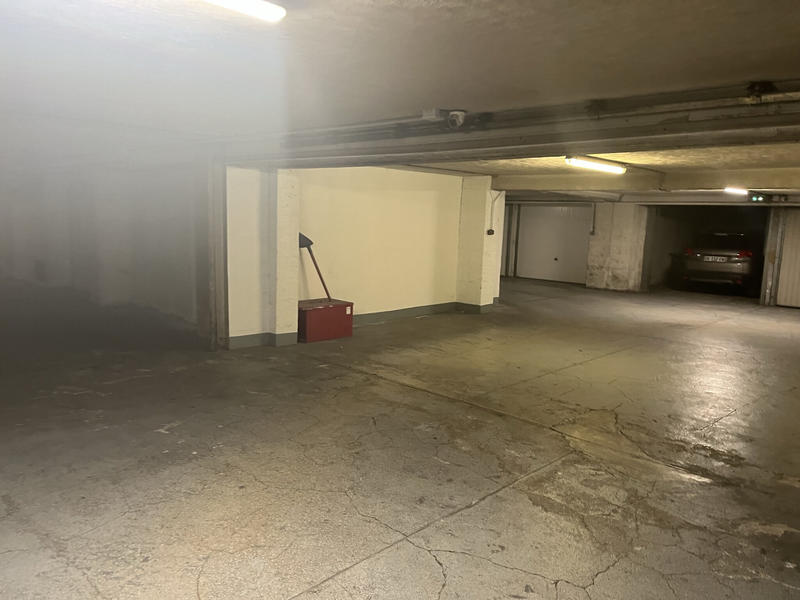 Parking / Garage - 15 m²