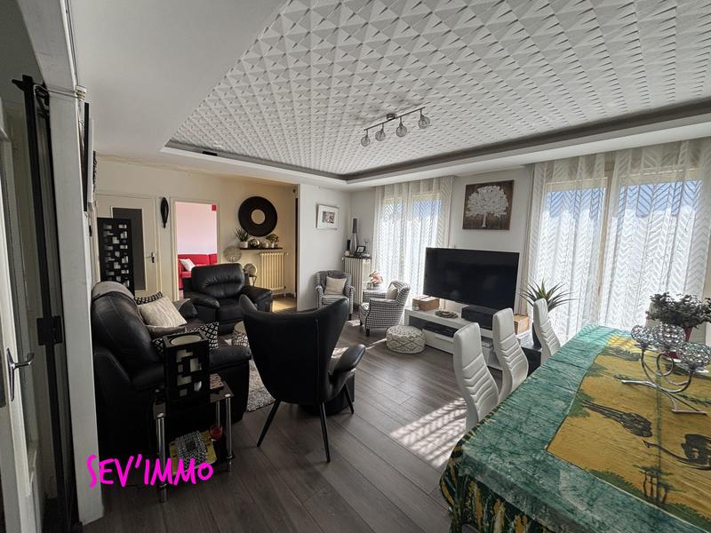 Maison - 158 m² - 7 pièces