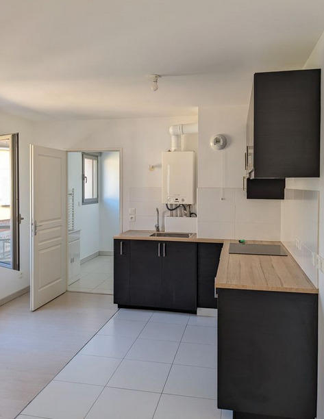 Studio - 30 m² - 1 pièce