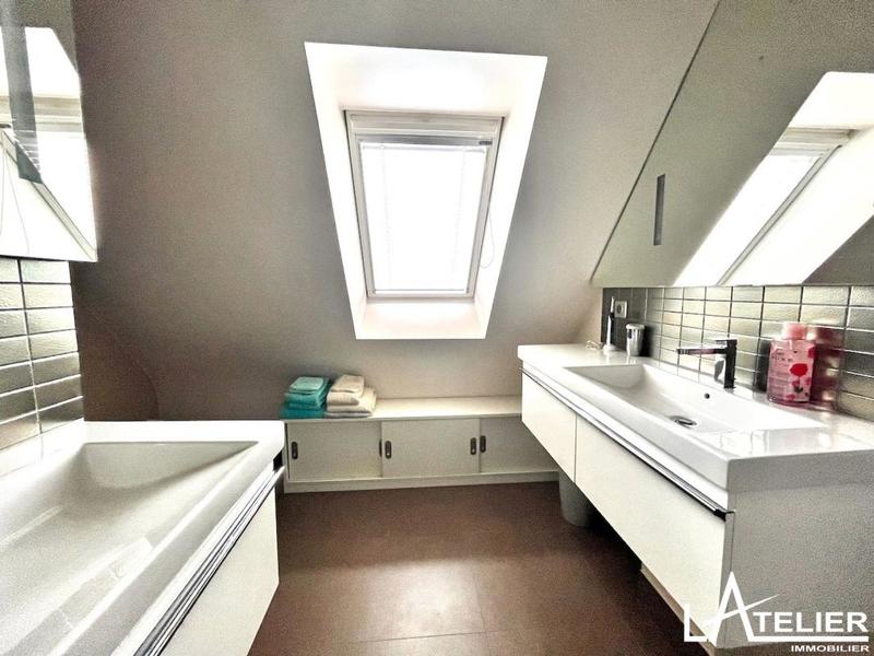 Maison - 120 m² - 6 pièces