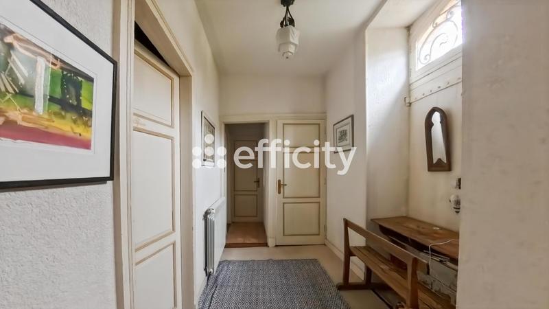 Maison en pierre - 441 m² - 13 pièces