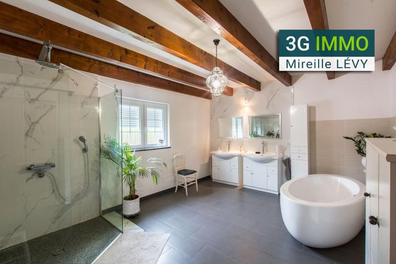 Maison - 199 m² - 5 pièces