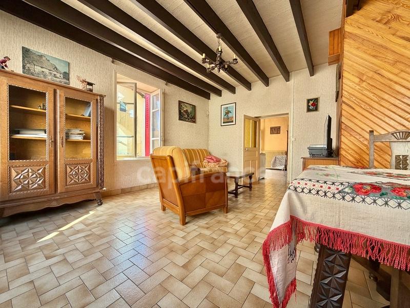 Maison de village - 185 m² - 8 pièces