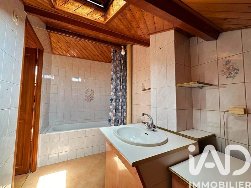 Maison - 166 m² - 5 pièces