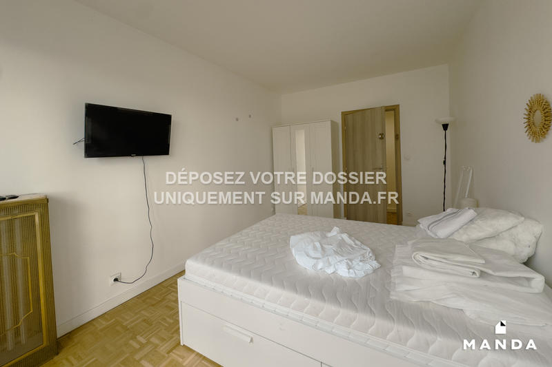 Chambre - 14 m² - 7 pièces