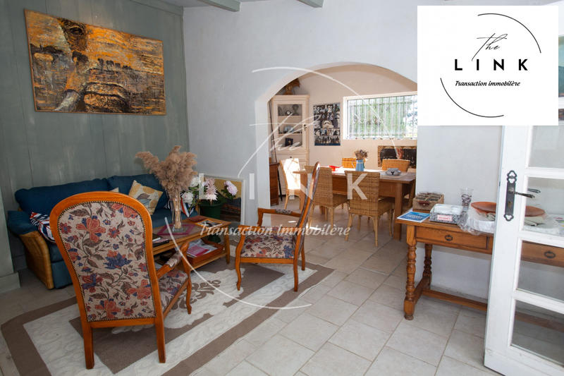 Mas - 330 m² - 9 pièces