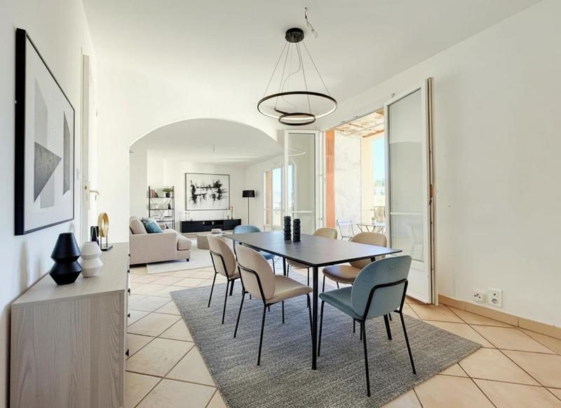 Appartement - 84 m² - 5 pièces