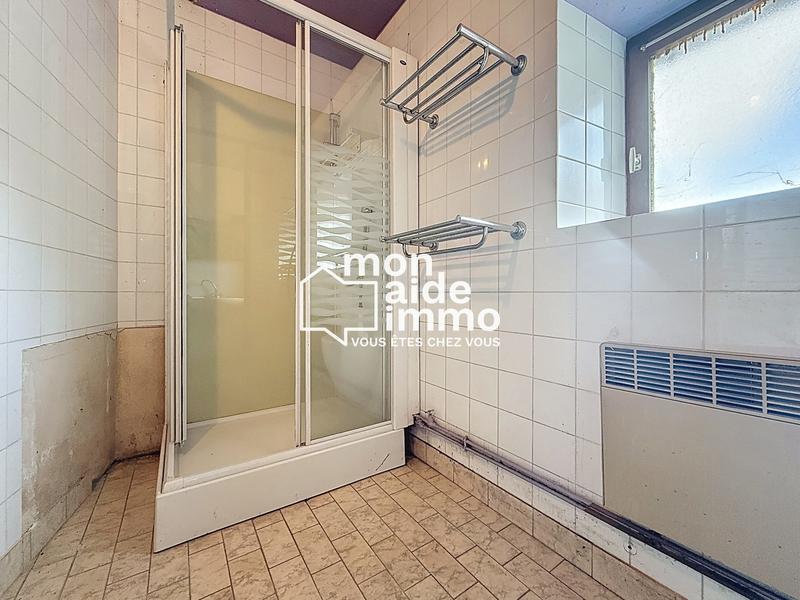 Maison - 355 m² - 10 pièces