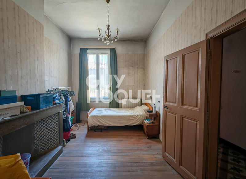 Maison - 300 m² - 14 pièces