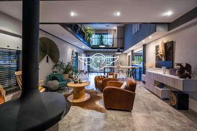 Maison contemporaine - 292 m² - 9 pièces