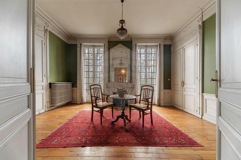 Hôtel particulier - 300 m² - 12 pièces