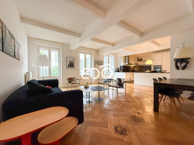 Appartement - 140 m² - 5 pièces