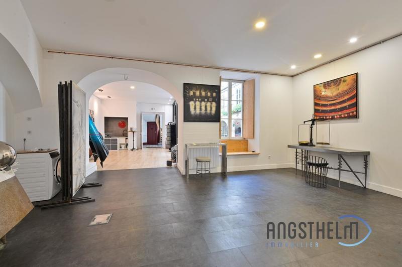 Loft - 91 m² - 4 pièces