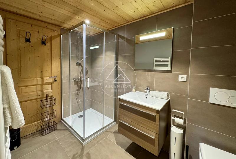 Châlet - 185 m² - 6 pièces