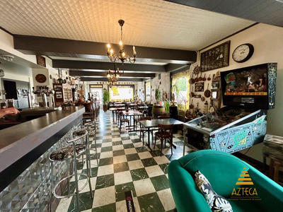 Local commercial - 240 m²