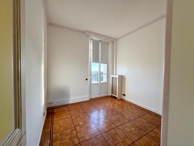 Appartement - 60 m² - 2 pièces