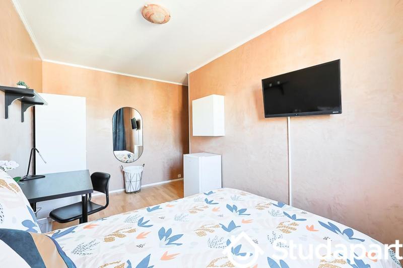 Chambre - 10 m² - 1 pièce