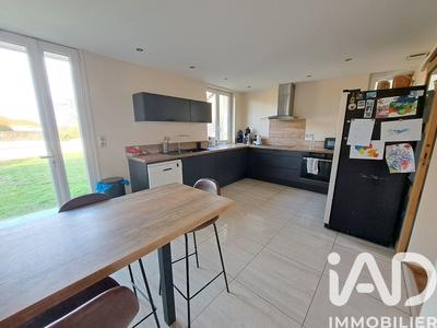 Maison - 142 m² - 4 pièces