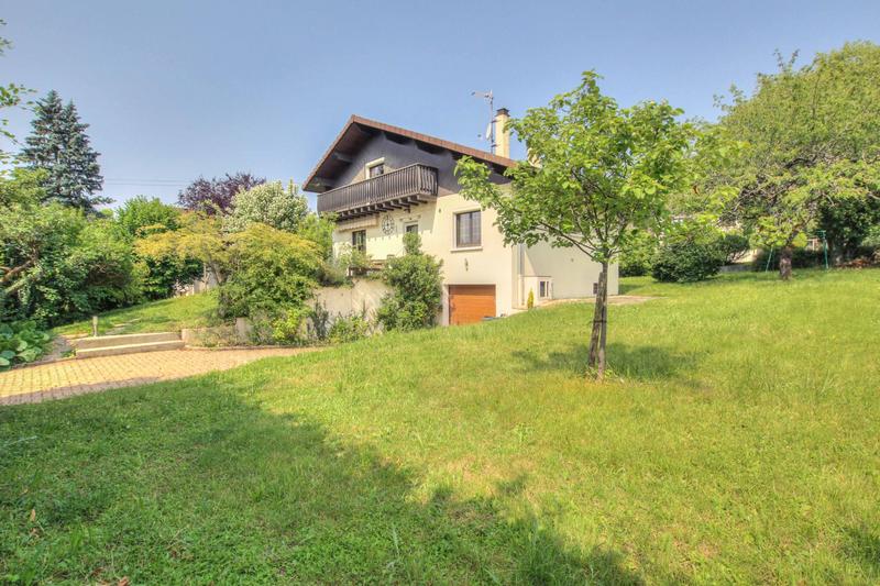 Maison - 110 m² - 5 pièces