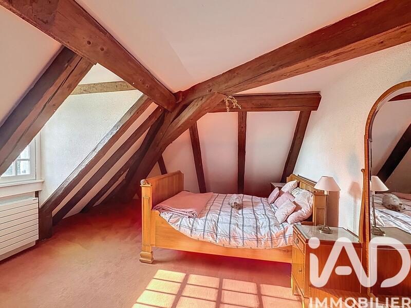 Maison - 406 m² - 10 pièces