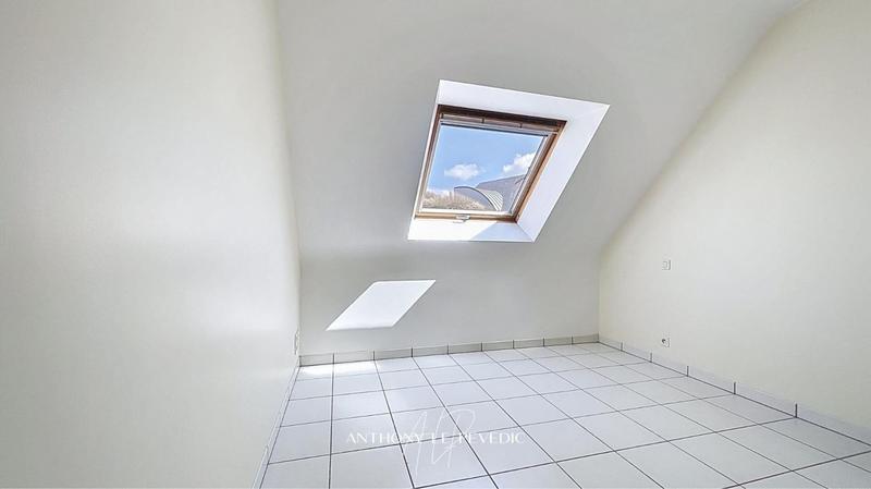 Maison - 100 m² - 6 pièces