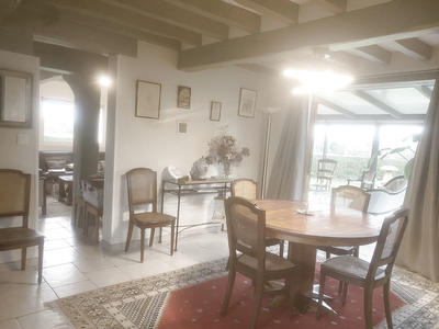 Maison - 159 m² - 6 pièces