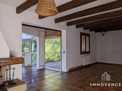 Maison - 290 m² - 7 pièces