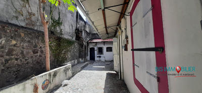 Local commercial - 115 m² - 4 pièces