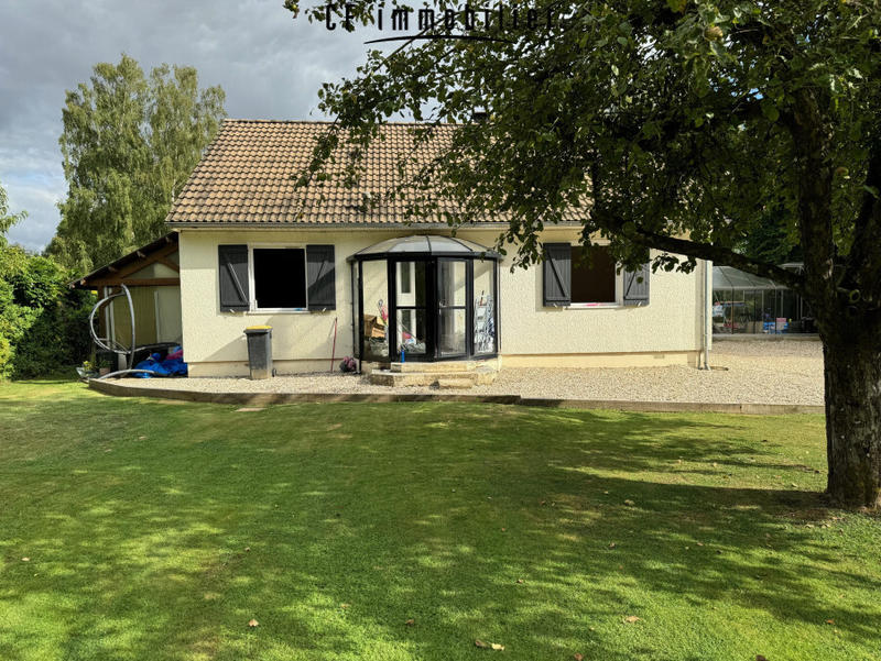 Maison - 104 m² - 5 pièces