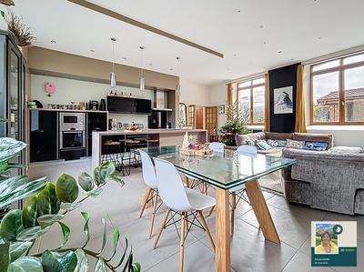 Villa - 155 m² - 8 pièces