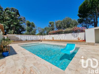 Maison - 206 m² - 6 pièces