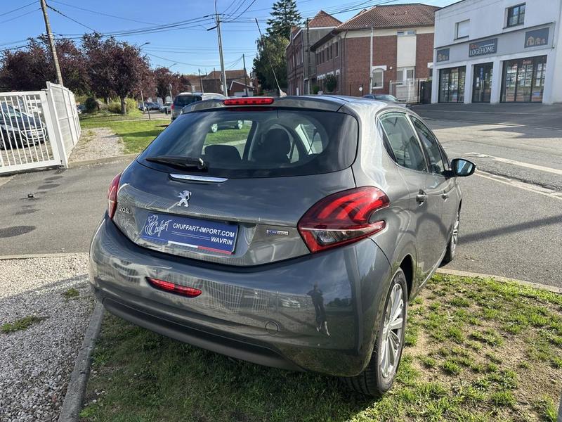 Peugeot 208 Allure 1.2 Essence 110cv Caméra de Recul, Apple CarPlay