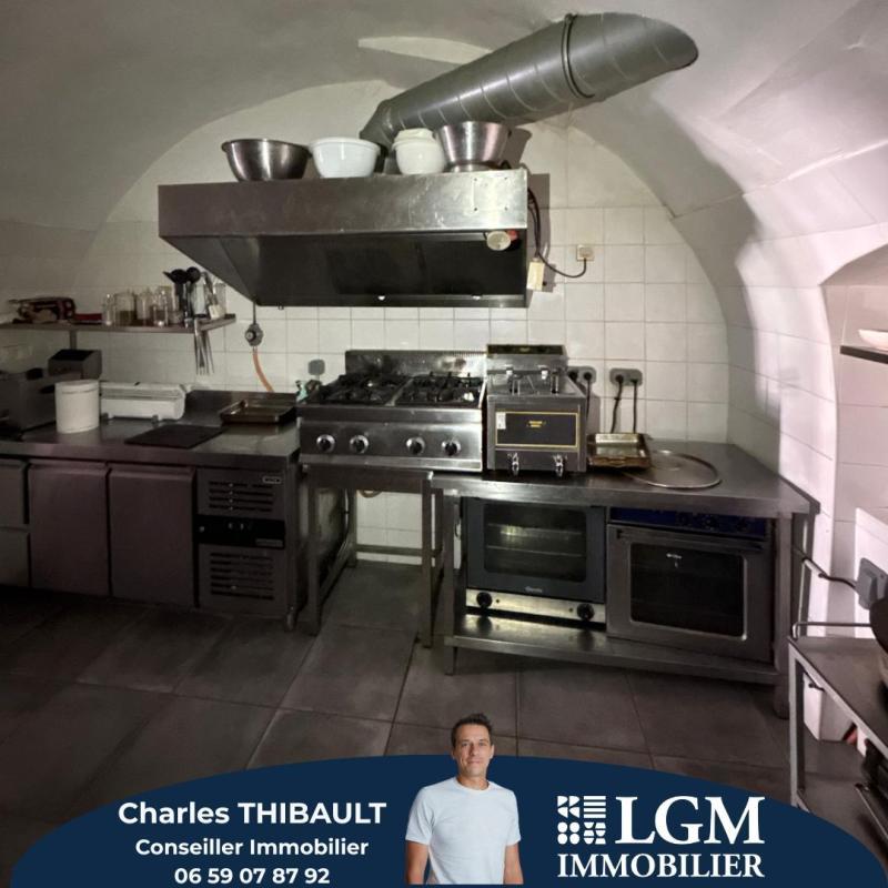 Appartement - 100 m² - 2 pièces