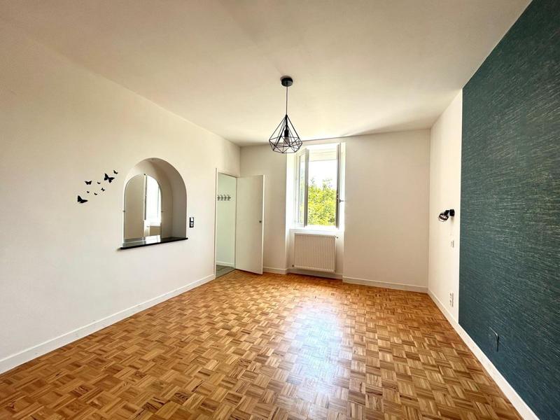 Maison - 188 m² - 7 pièces