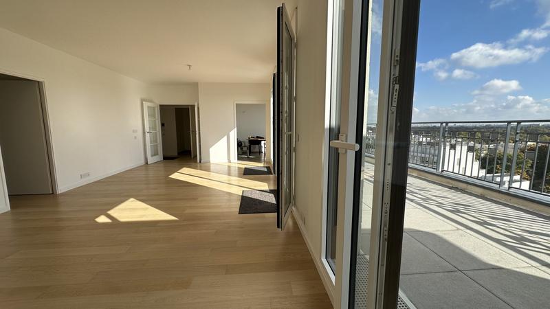 Appartement - 103 m² - 5 pièces