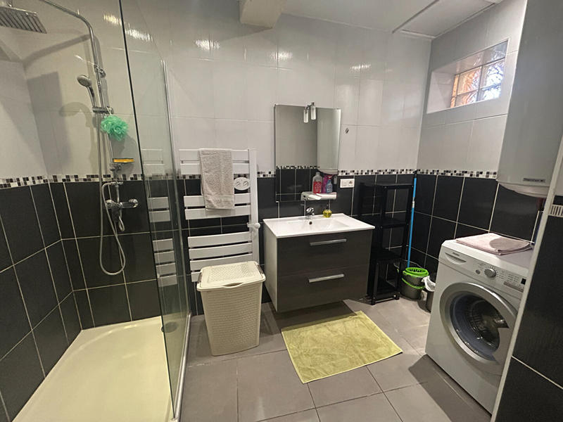 Appartement - 70 m² - 2 pièces