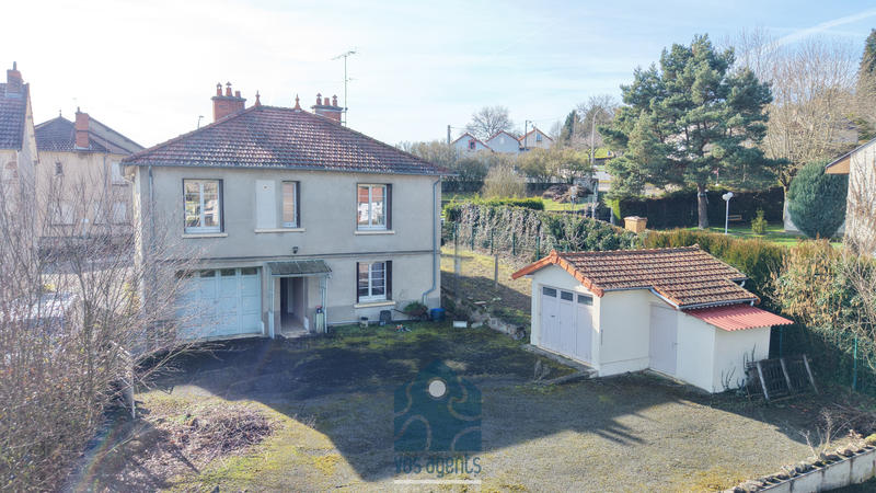 Maison - 99 m² - 5 pièces