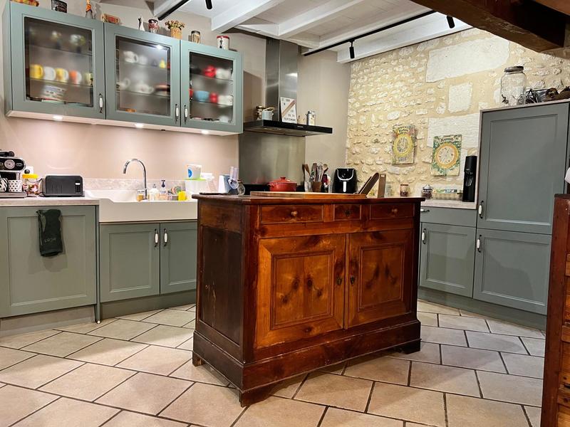 Maison - 265 m² - 7 pièces