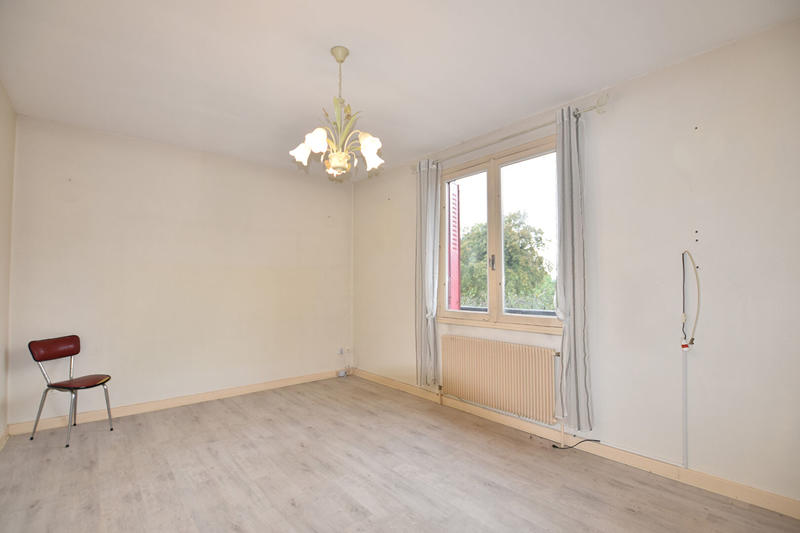 Maison - 179 m² - 10 pièces