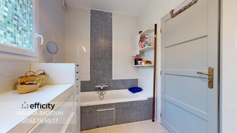 Maison - 155 m² - 6 pièces