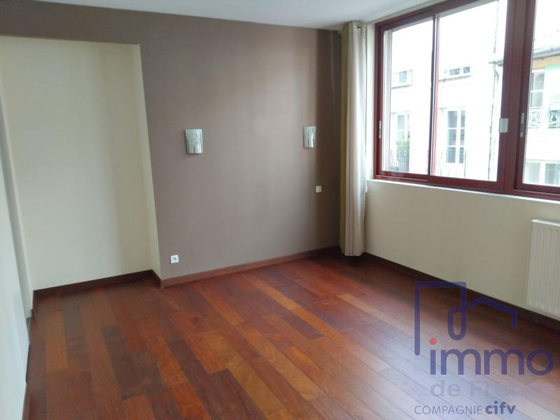 Appartement - 140 m² - 4 pièces