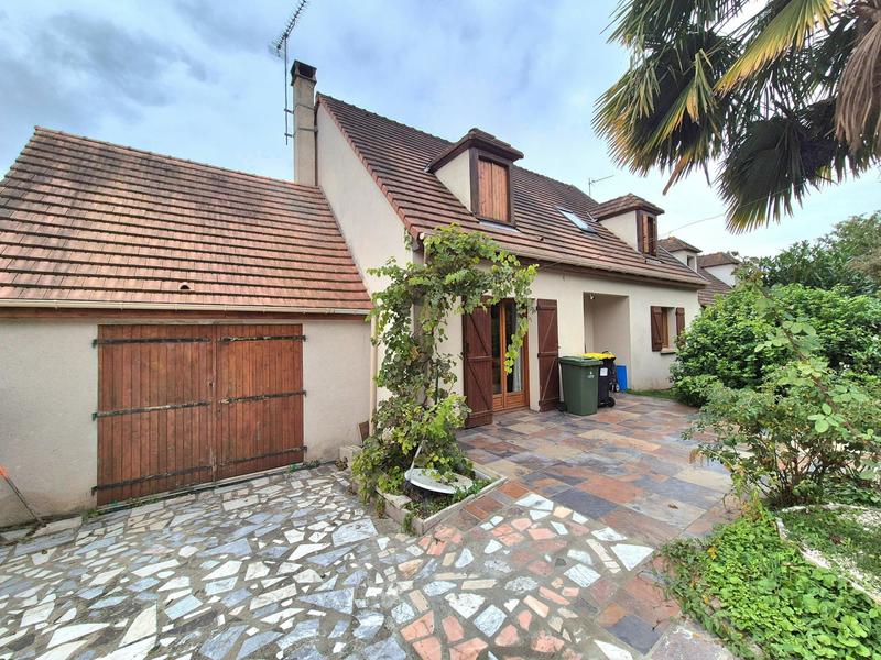 Maison - 150 m² - 9 pièces