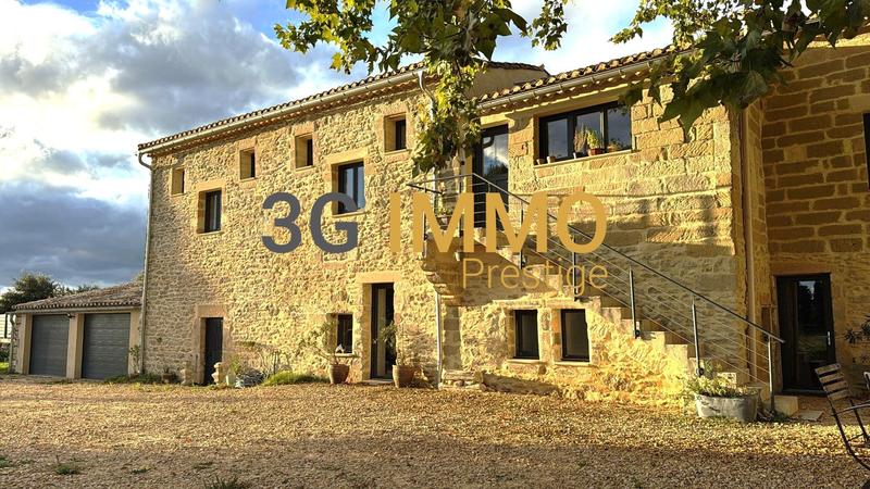 Corps de ferme - 198 m² - 9 pièces