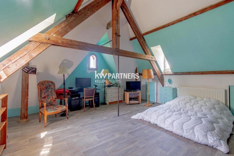 Maison bourgeoise - 256 m² - 9 pièces