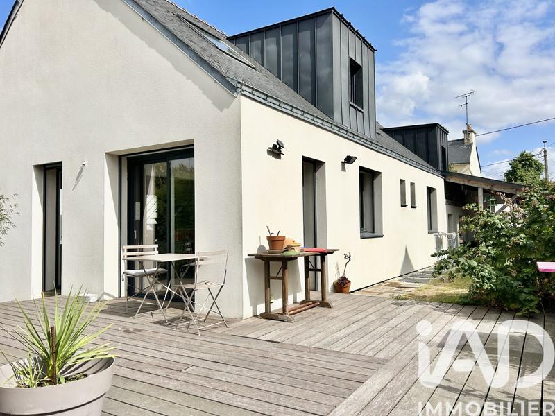 Maison - 122 m² - 6 pièces